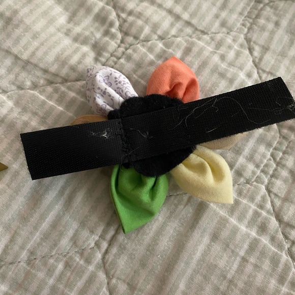 Handmade flower for dogs/cats - Picture 9 of 12